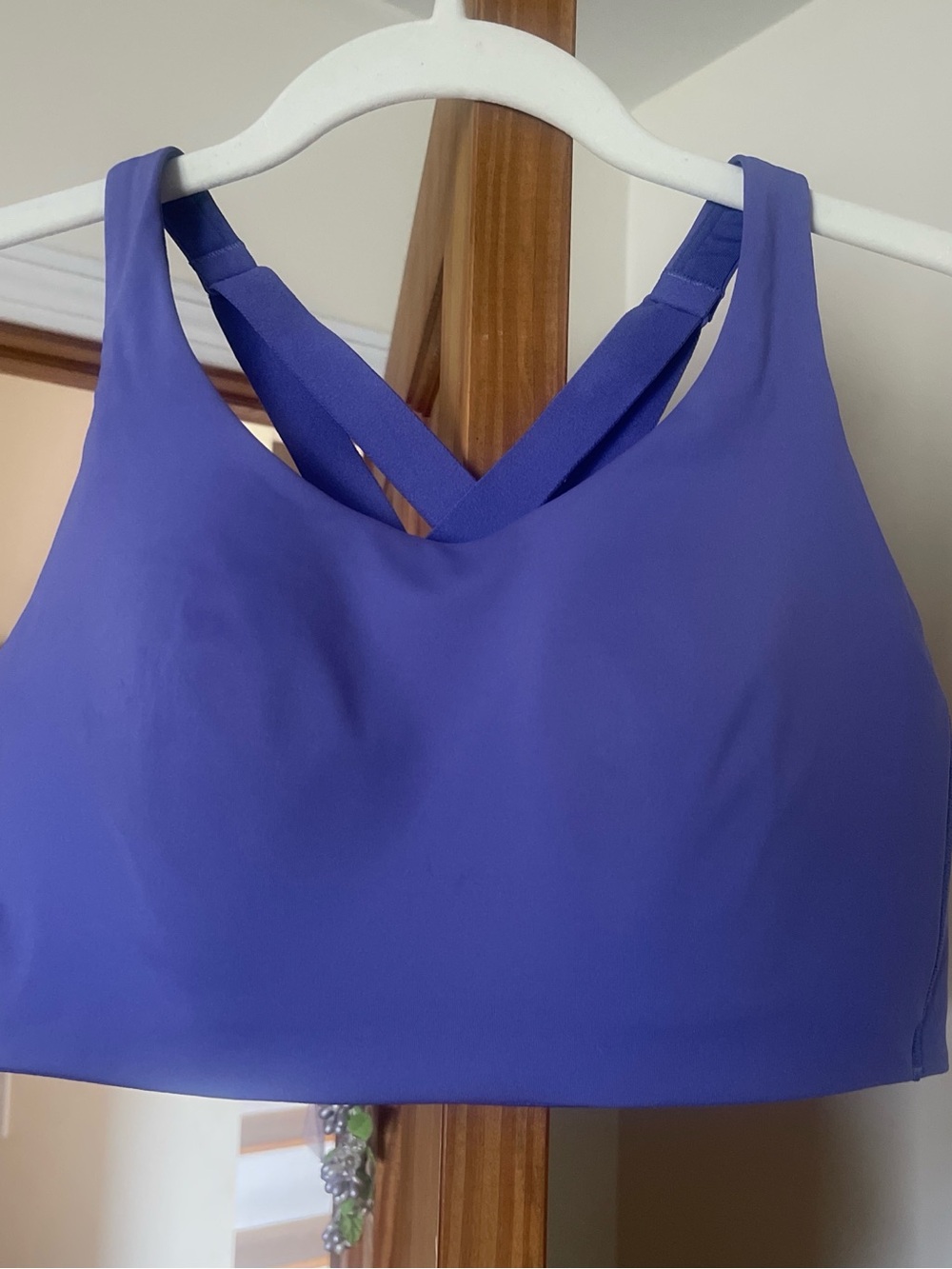 Lululemon Purple Strappy Sports Bra - Women 36C